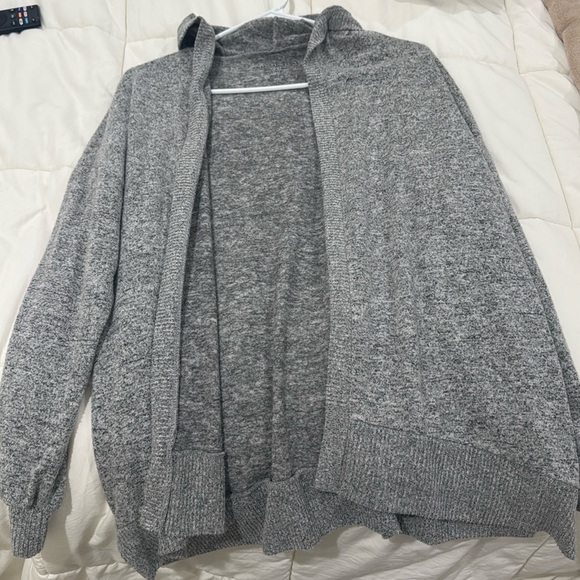 Grey cardigan - Picture 1 of 3